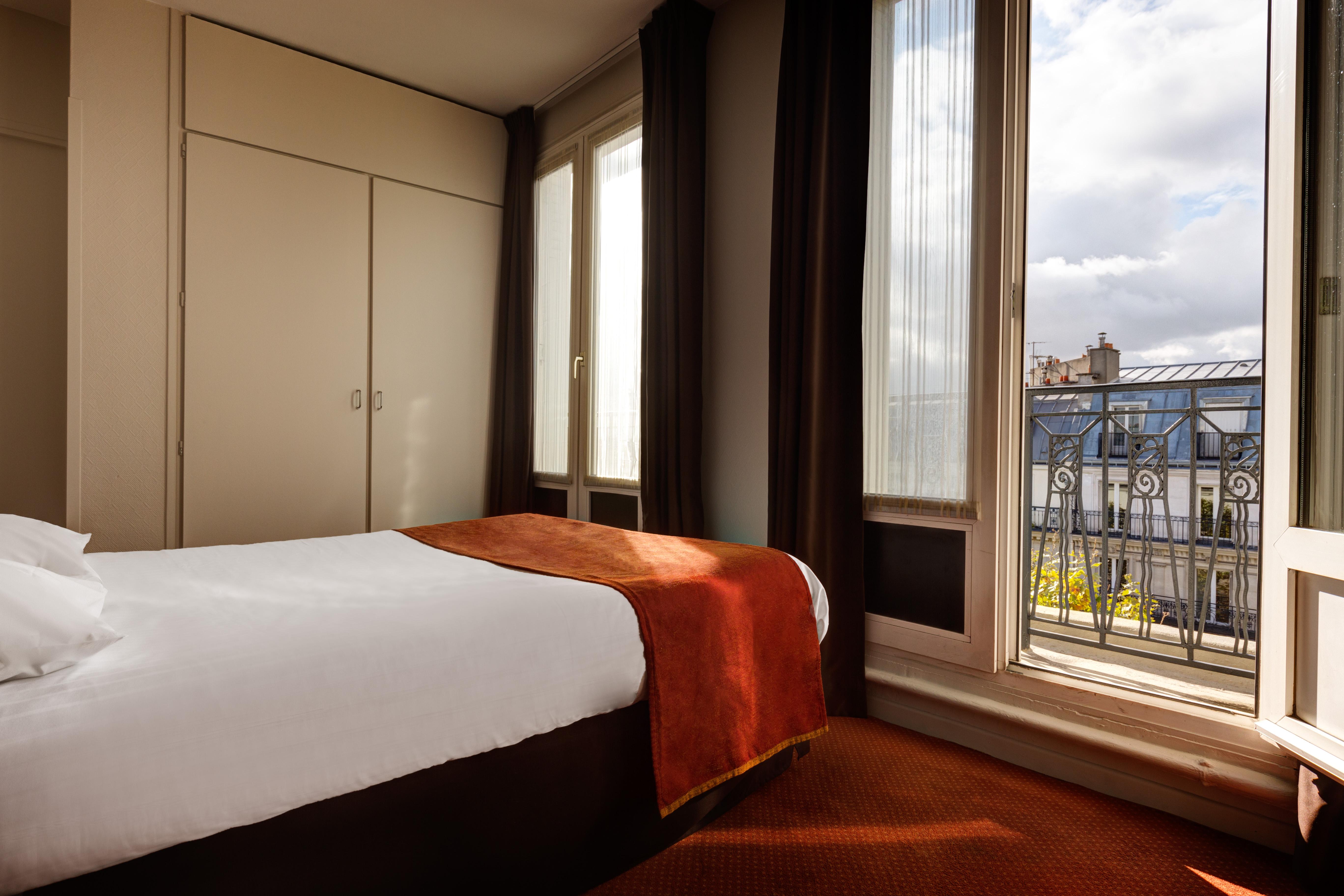 Hotel Lena Paris Luaran gambar
